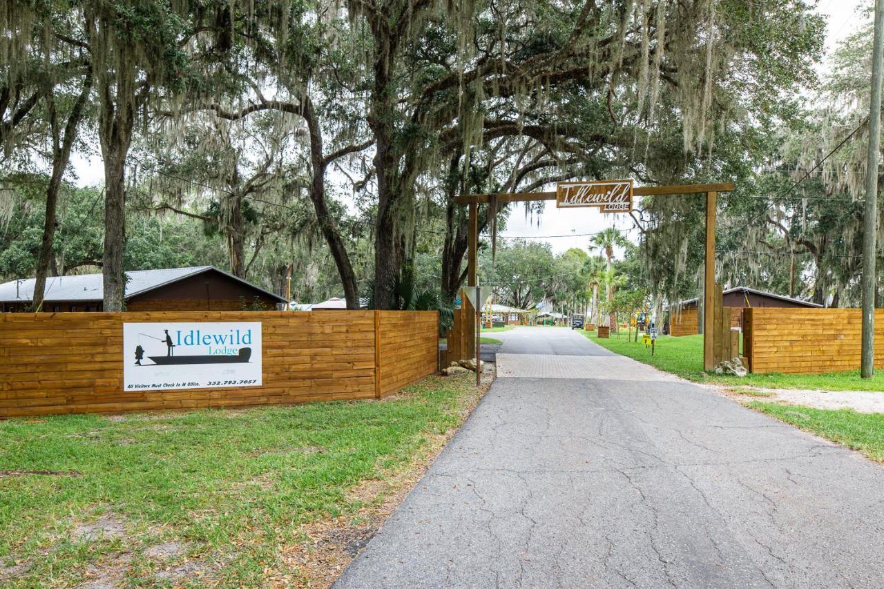 Idlewild Lodge And Rv Park Lake Panasoffkee المظهر الخارجي الصورة