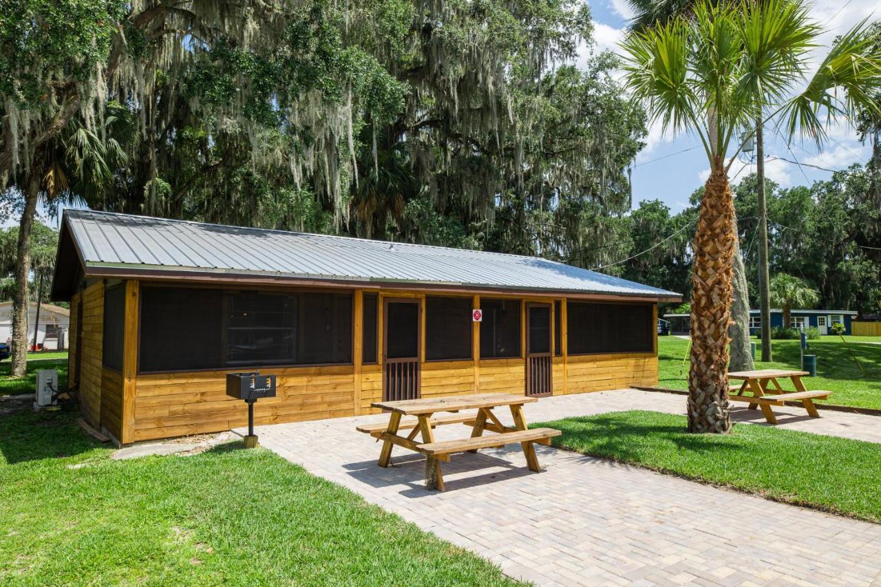 Idlewild Lodge And Rv Park Lake Panasoffkee المظهر الخارجي الصورة
